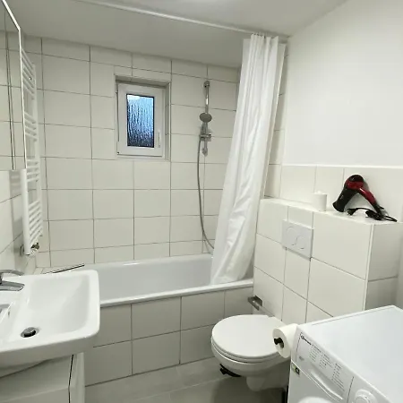 Luxomes: Design - Private Parking - 4 People *